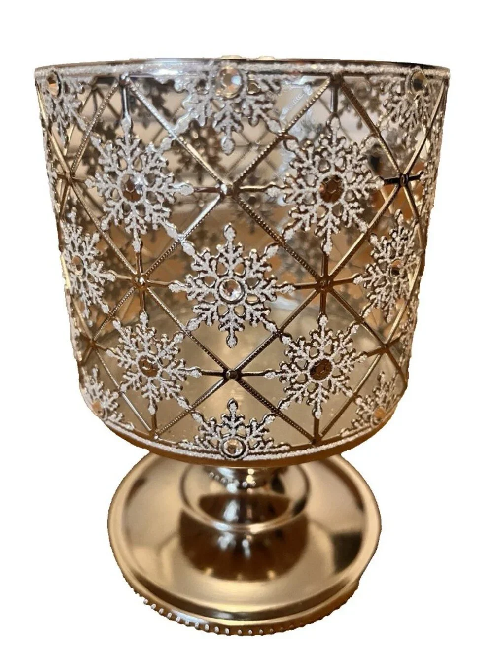 Bath & Body Works Geo White Sparkle SNOWFLAKE Pedestal 3 Wick Candle Holder 2022